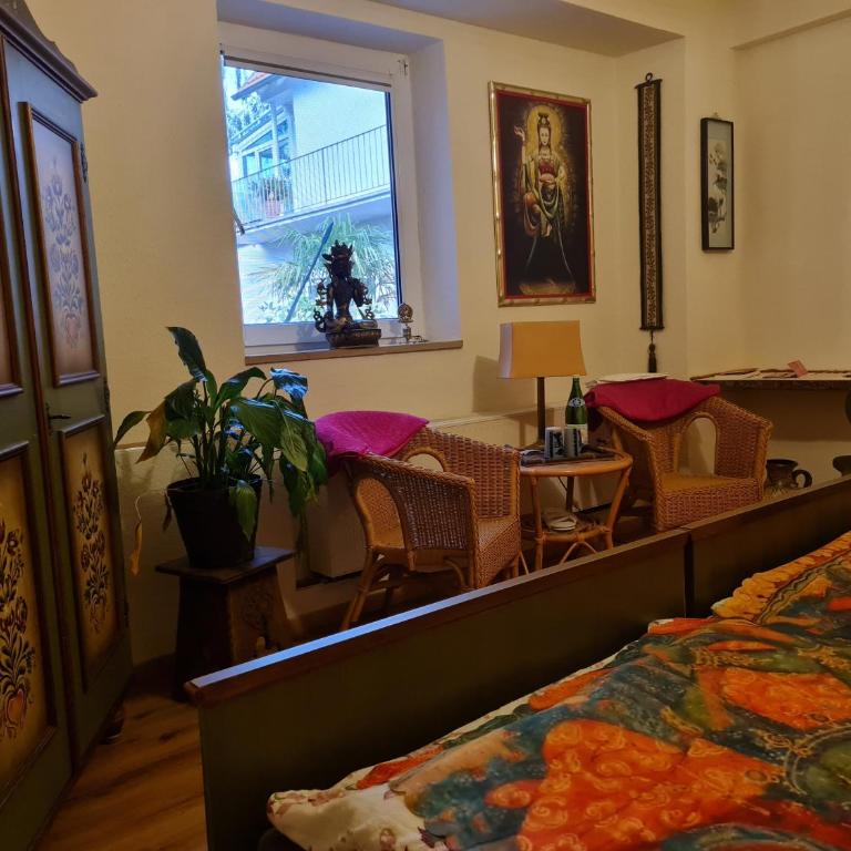 Seminarhaus Arya Maitreya - Doppelzimmer mit Gartenblick - 2