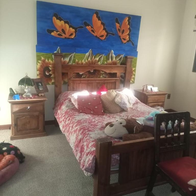 Habitación iluminada - Two-Bedroom Apartment - 5