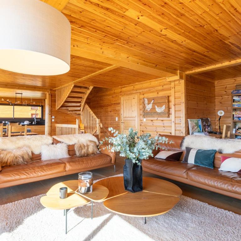 Chalet des Jonquilles - Magnifique maison avec piscine - Six-Bedroom House - 4