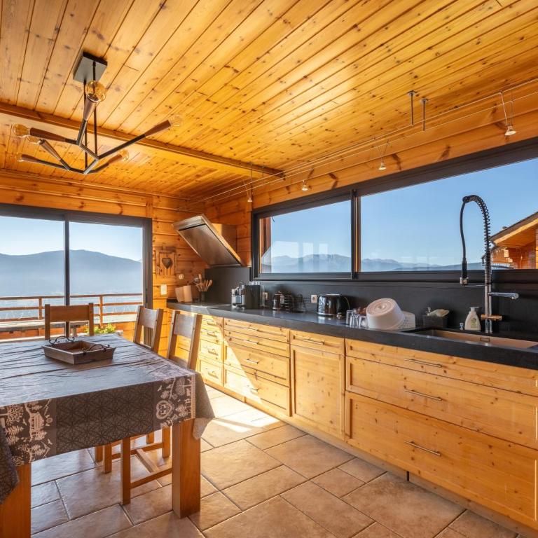 Chalet des Jonquilles - Magnifique maison avec piscine - Six-Bedroom House - 27