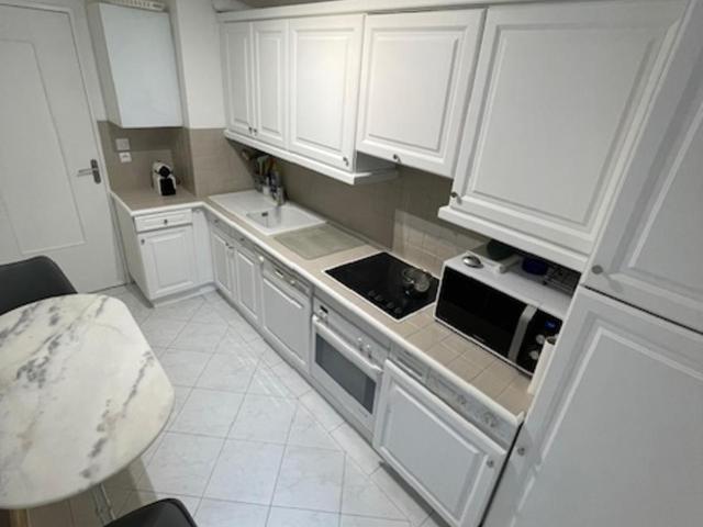 Appartement T3 rénové à 5 min de la plage - Fréjus - Apartment mit 2 Schlafzimmern - 5