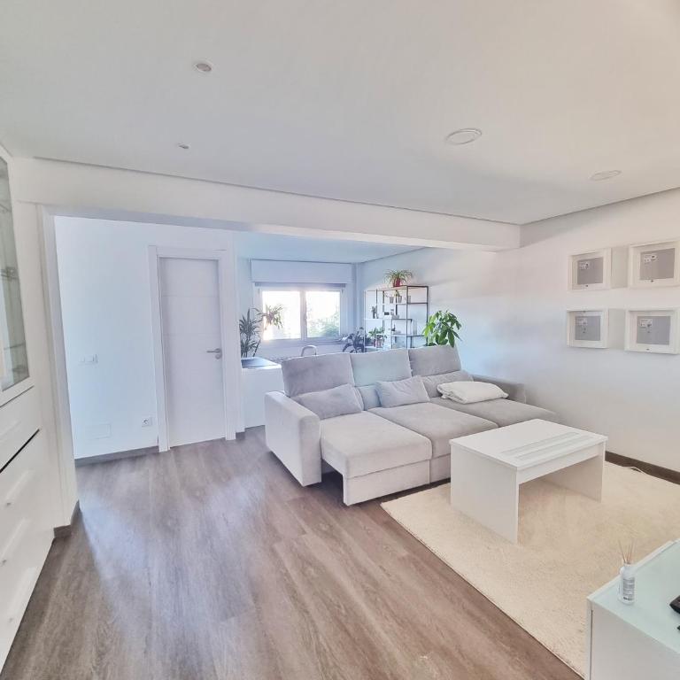 Apartamento renovado cerca zona vieja - Appartamento con 1 Camera da Letto - 2