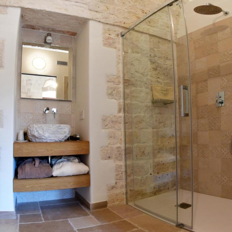 Lamarossa Trulli & Suites - Camera Familiare Superior - 12