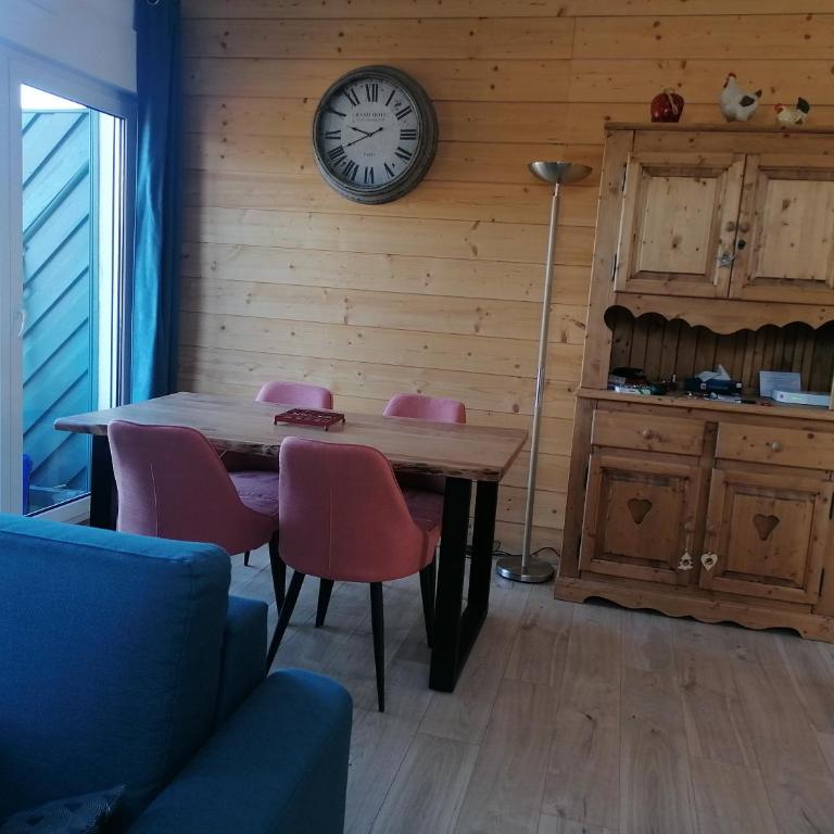 Appartement GERARDMER - Magnifique vue sur le lac - 2 adultes et 2 enfants pour 5 nuits minimum - Appartement 2 Chambres - 3