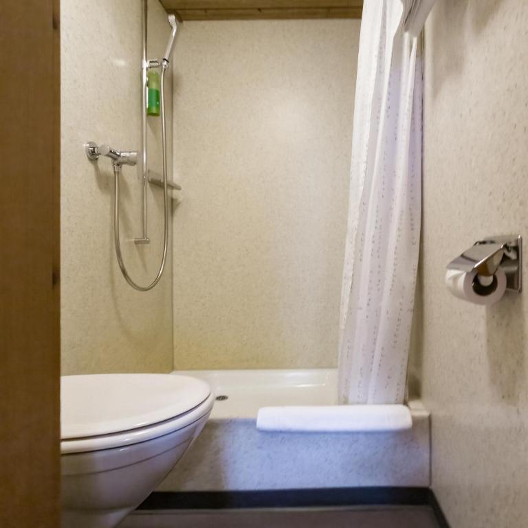 Hotel Rössli - Habitación Doble Económica - 1 o 2 camas - 4