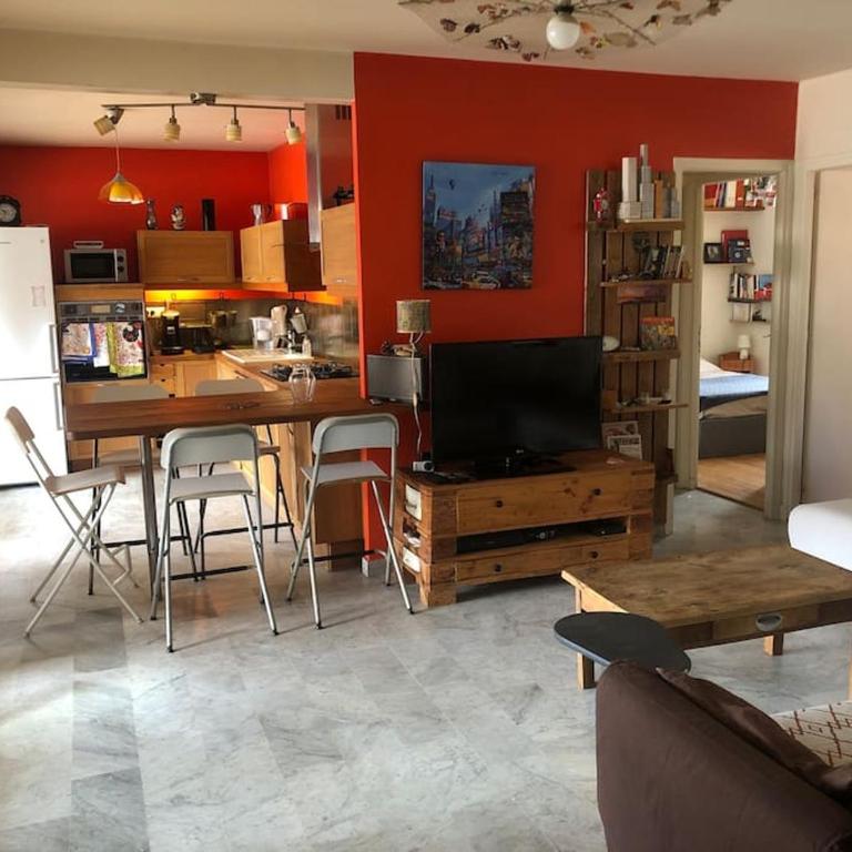 Appart trois chambres et terrasse - Apartment mit 3 Schlafzimmern - 3