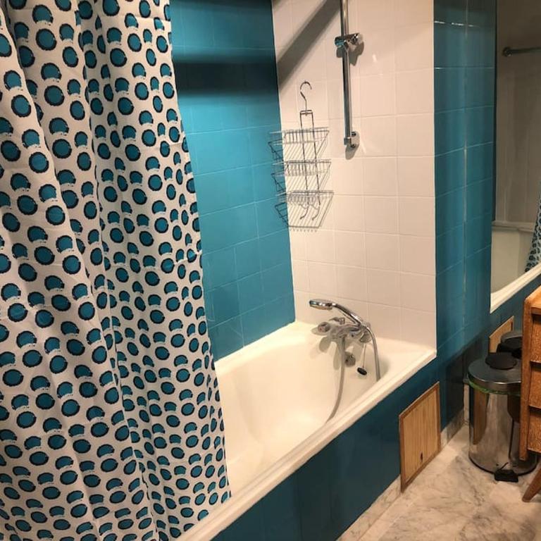 Appart trois chambres et terrasse - Apartment mit 3 Schlafzimmern - 5