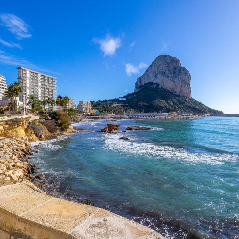Marysol Inftour - Three-Bedroom Apartment - 3