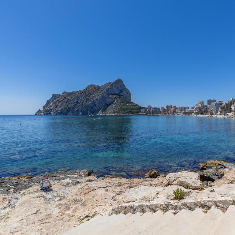 Marysol Inftour - Three-Bedroom Apartment - 4
