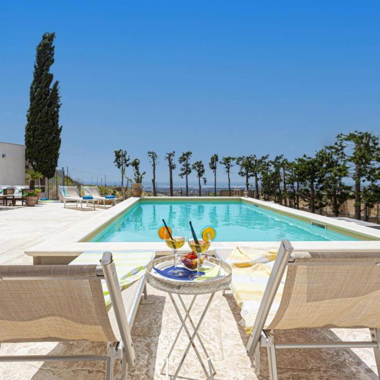 Villa Ardith by Villa Plus - Villa - 1