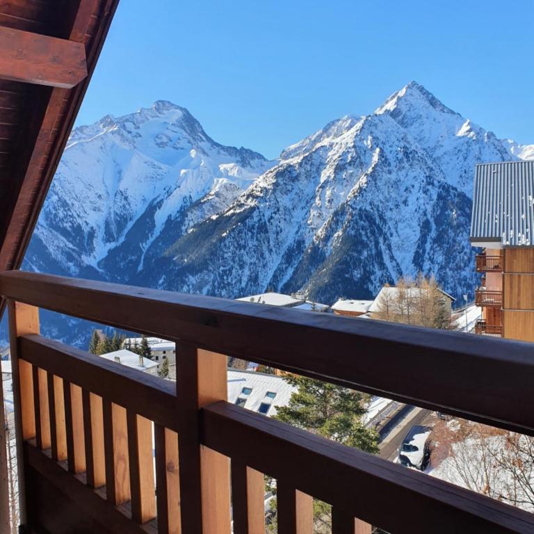 Pléiades , Apt 5 p, 1 grande chambre, un coin montagne et une place de parking , belle vue - Apartment mit Aussicht und Balkon - 2