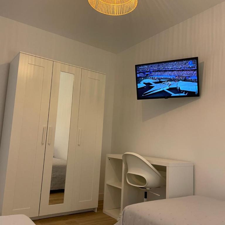 Fuengirola, Apartamento 4 Dormitorios 2 Baños Parking - Apartment - 11