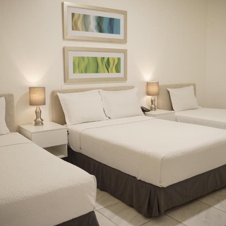 Manakin Hostal & Resto - Triple Room - 1