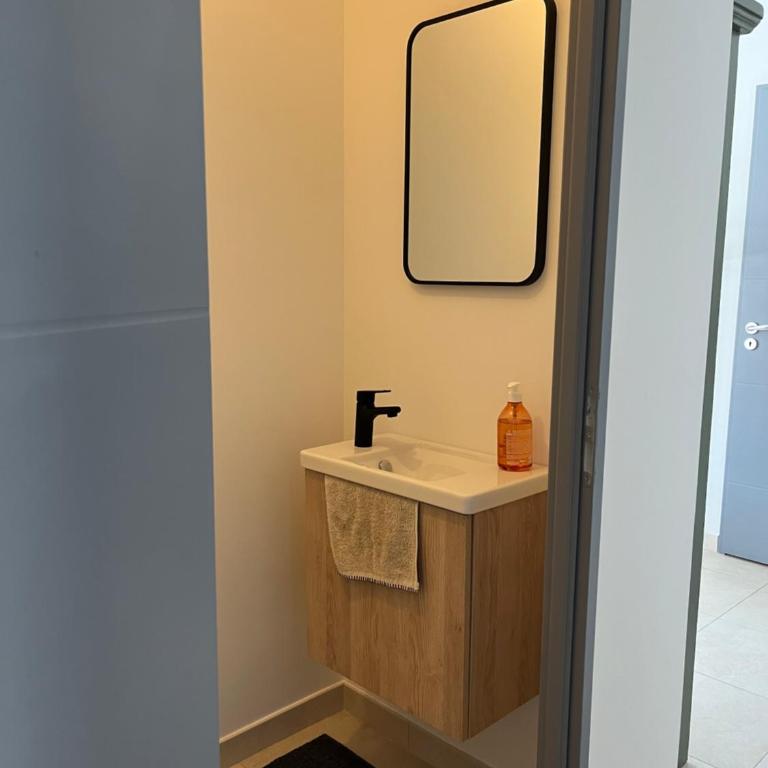 Maison quartier la Campane Narbonne - Two-Bedroom Villa - 16
