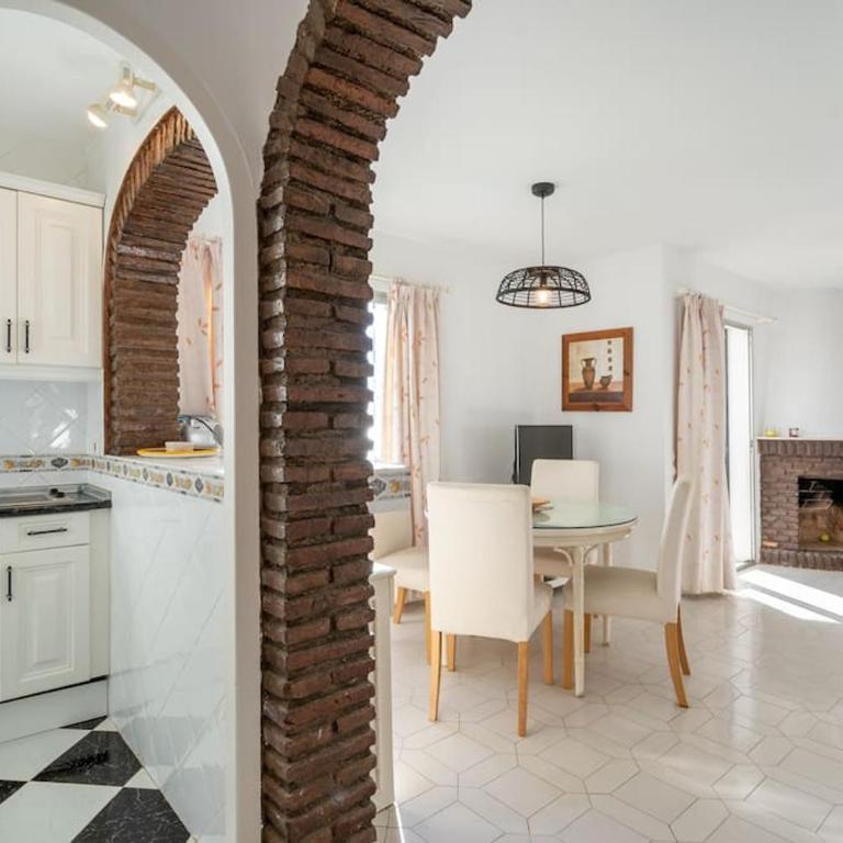 YOUR GEM BY THE SEA - 2 Bedroom house - Casa de 2 dormitorios - 6