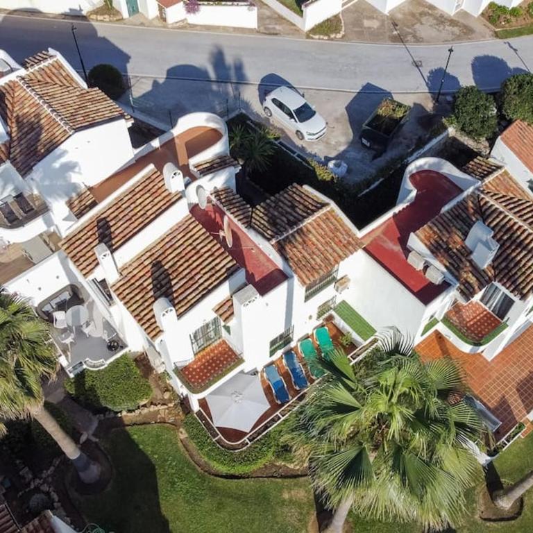 YOUR GEM BY THE SEA - 2 Bedroom house - Casa de 2 dormitorios - 30