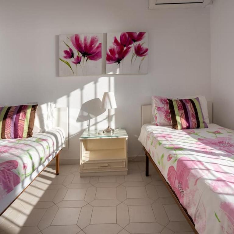 YOUR GEM BY THE SEA - 2 Bedroom house - Casa de 2 dormitorios - 26