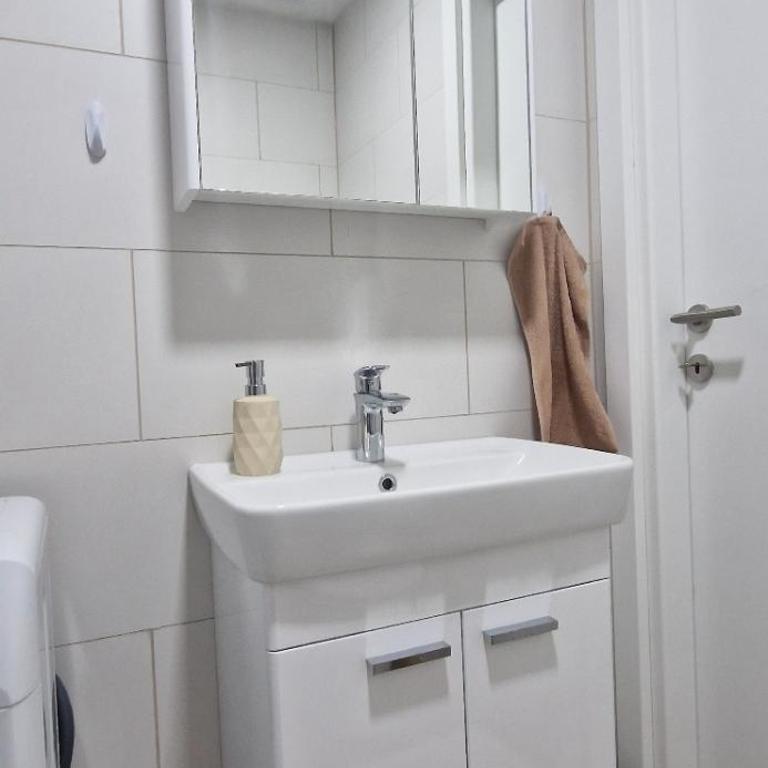 GREEN Centar by Vasvy - One-Bedroom Apartment - 14