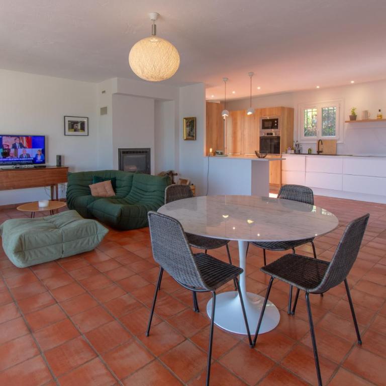 Villa Le Soleil Bleu - Piscine - Jardin - Villa avec Piscine Privée - 10
