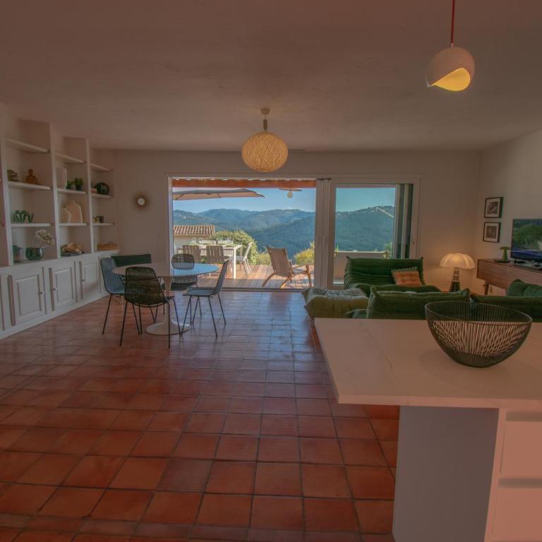 Villa Le Soleil Bleu - Piscine - Jardin - Villa avec Piscine Privée - 9