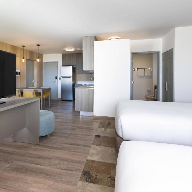 Residence Inn by Marriott Playa del Carmen - Studio with Two Queen Beds with Balcony and Garden View - 2