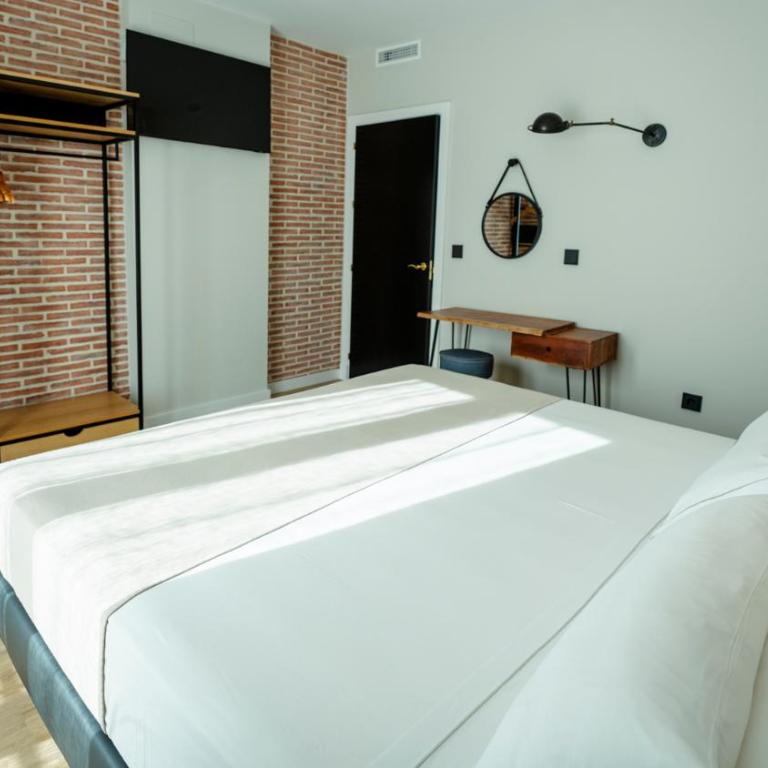 Aparthotel Luz de Gades - Suites Spa Gym - Adults Only - Apartamento con balcón - 18