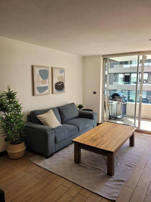 Cómodo y Full Equipado Dpto 2D2B en Las Condes - Apartamento de 2 dormitorios - 1