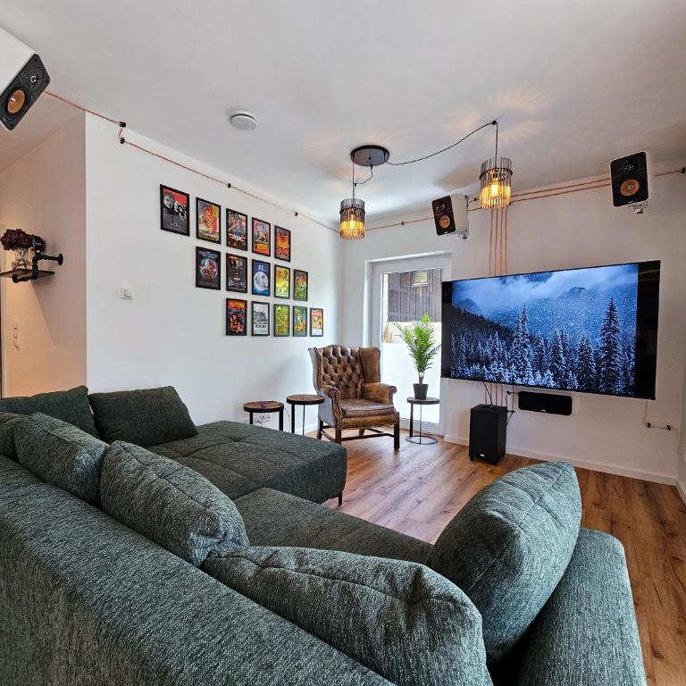 BETTER l industriaI apartment l Heimkino - Apartment mit 3 Schlafzimmern - 10
