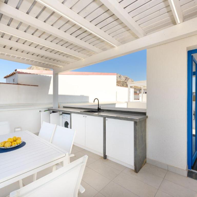 Residence Mazzini - Appartamento con 2 Camere da Letto, Terrazza e Vista Mare - 17