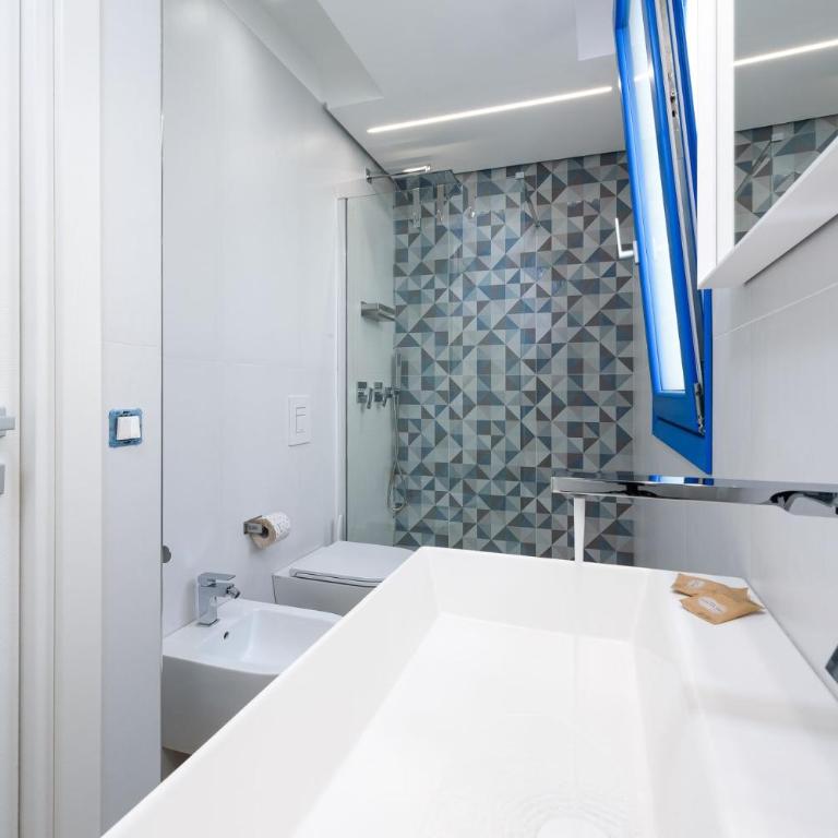Residence Mazzini - Appartamento con 2 Camere da Letto, Terrazza e Vista Mare - 16