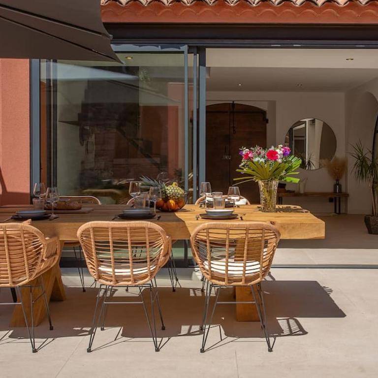 Villa 4 étoiles, 300m2, 700 m plage, 5 min du centre - Villa - 8