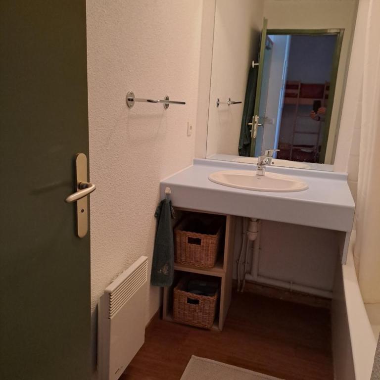 2 pièces vue dégagée montagne à Saint-François-Longchamp - Appartement 2 Chambres - 16