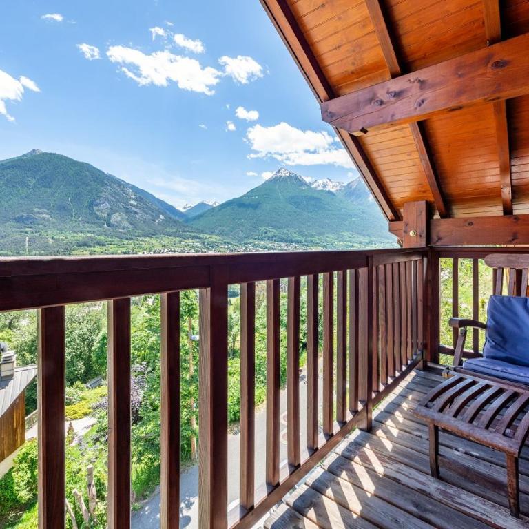 Chalet avec vue à 700m des pistes de Serre-Chevalier - Appartement 3 Chambres - 26