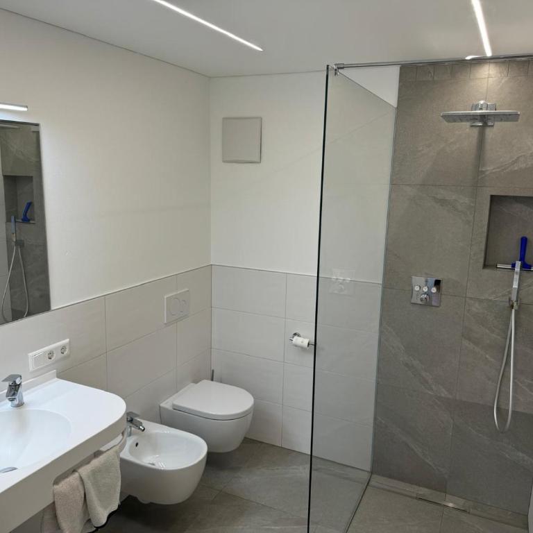 Lindenhof Residence Meran - Two-Bedroom Apartment with Garden View - 11