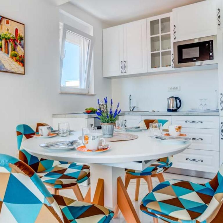 Villa Hanna Apartments - Two-Bedroom Family Apartment - 4