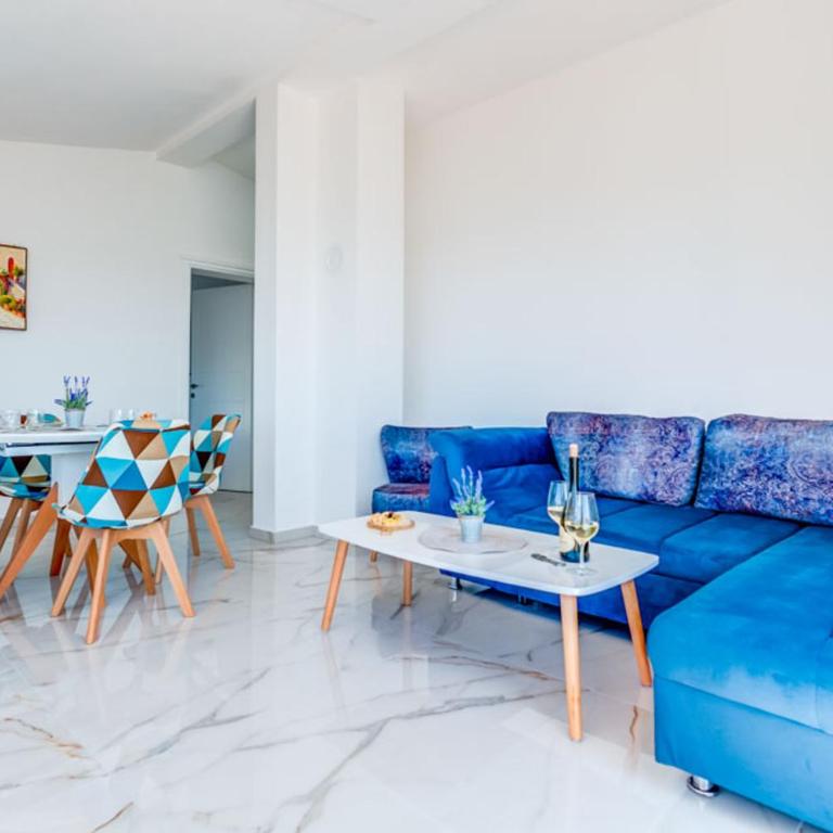 Villa Hanna Apartments - Two-Bedroom Apartment with Balcony - 4