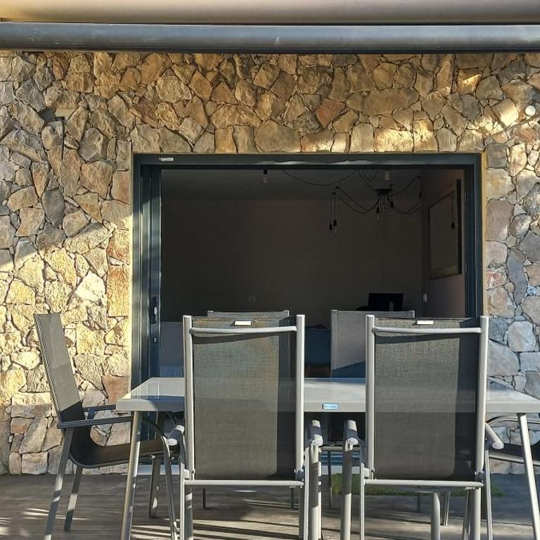 Luxueux appartement dans propriété contemporaine, jardin privatif, piscine - Apartment mit 2 Schlafzimmern - 3