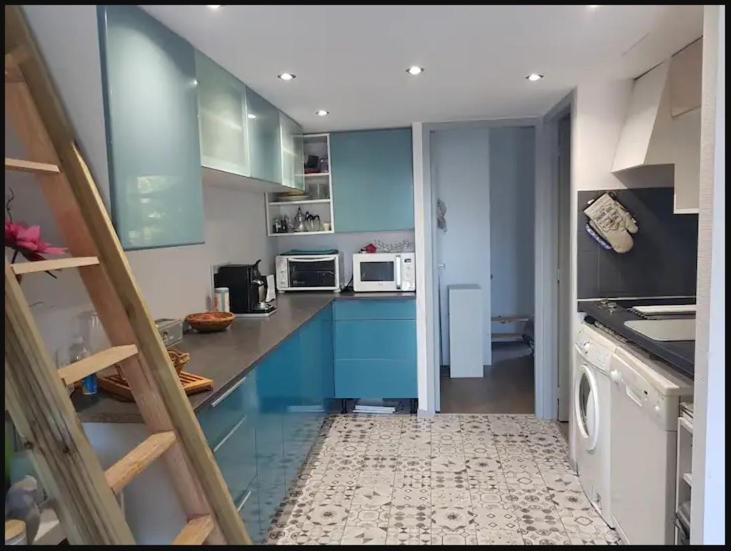 Petite Villa 4-6 personnes belles terrasses, piscine, plages - Two-Bedroom House - 5