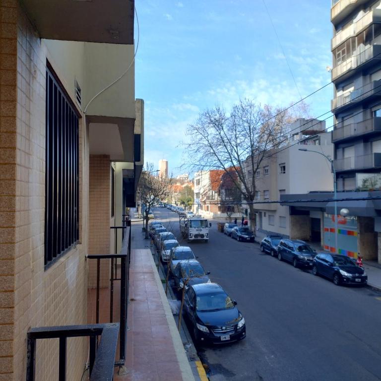 Depto ctro comercial Güemes 4 p - Apartamento de 1 dormitorio - 8