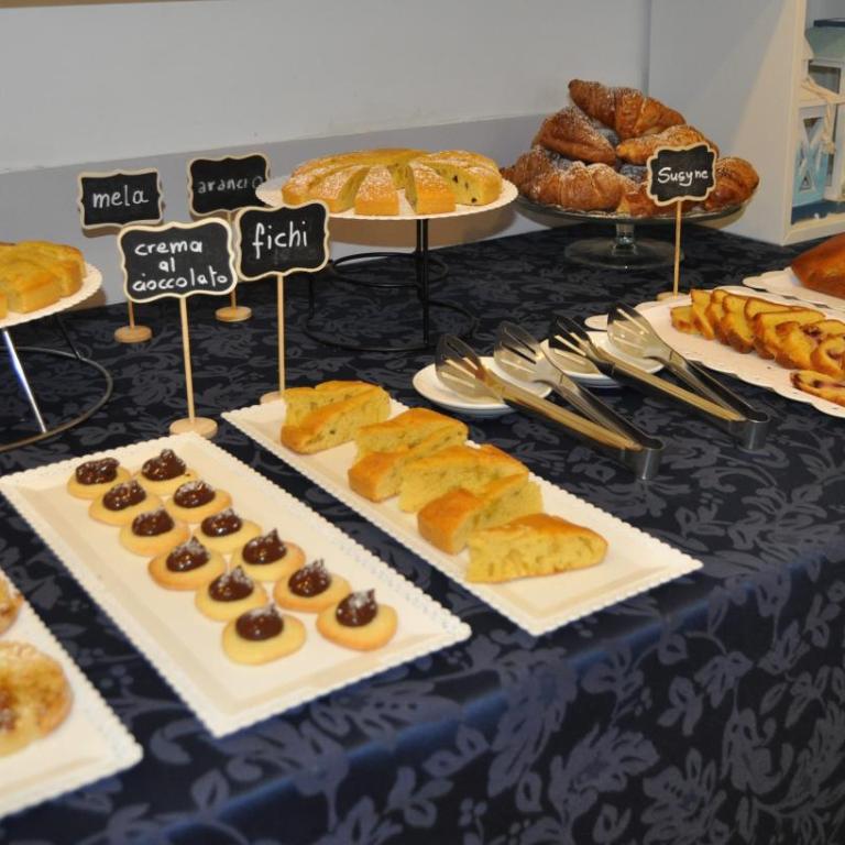 Hotel Susy - Bakery & Gluten Free Home Made - direttamente su viale Dante a due passi dal mare - Standard Quadruple Room - 12