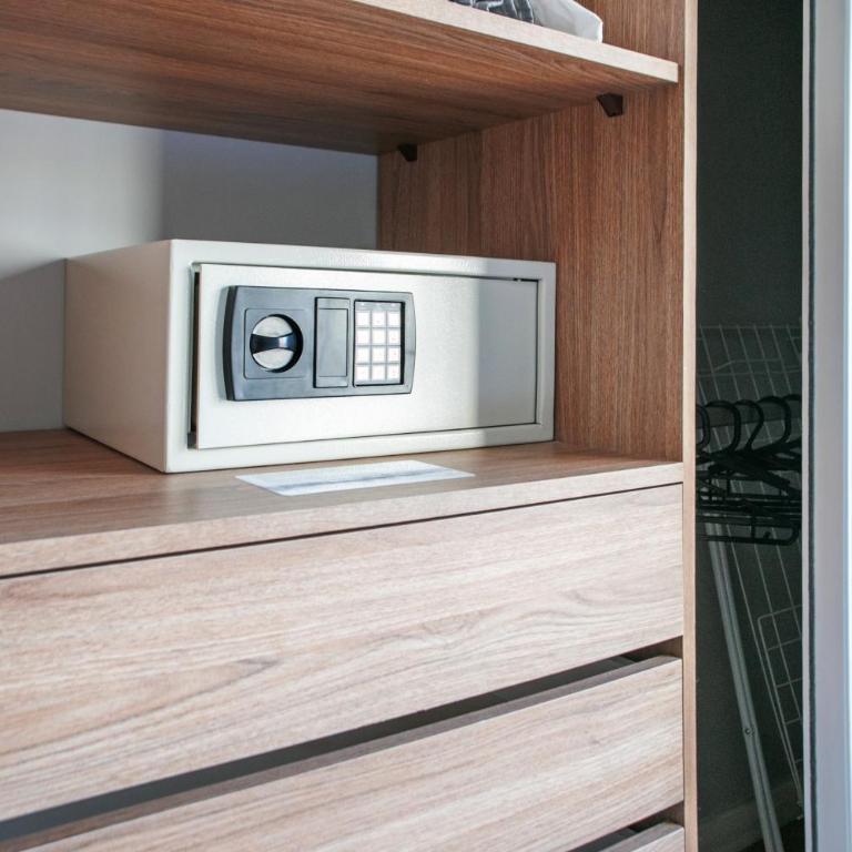 Almagro zona Hospital, un dormitorio -G4- - One-Bedroom Apartment - 15