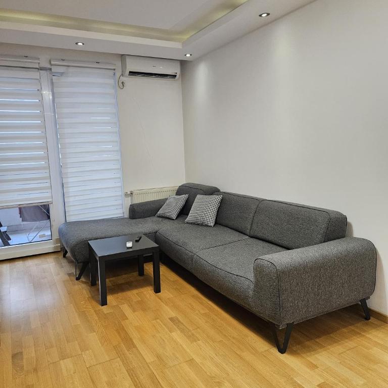 Luxurios Apartment Sarajevo - Apartman sa 2 Spavaće Sobe - 3