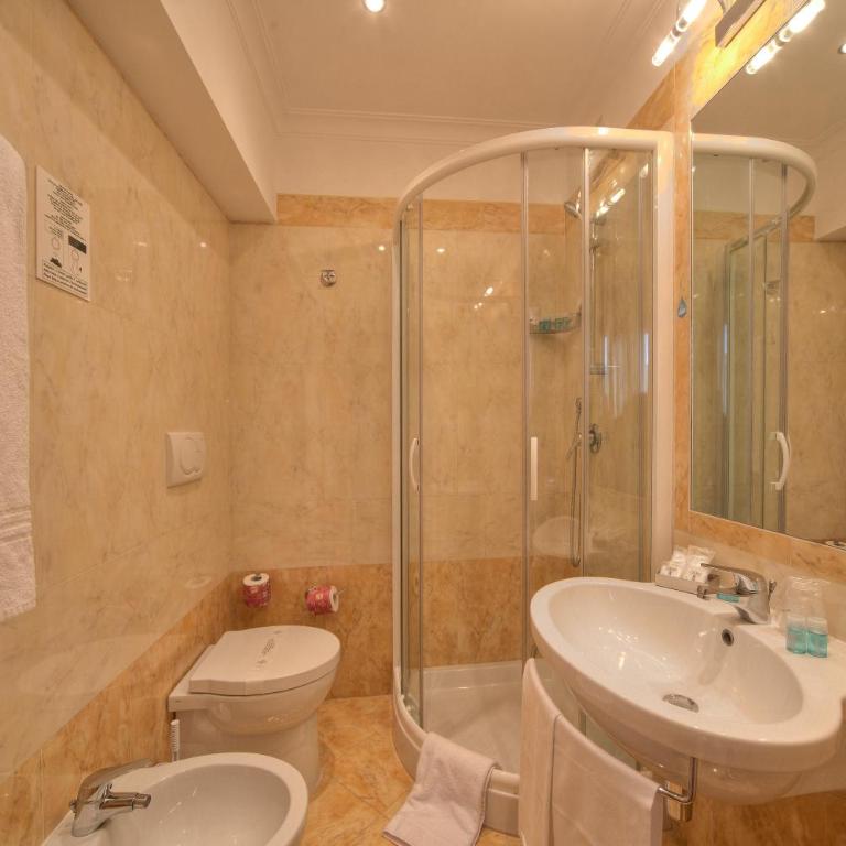 Dipendenza Hotel Galileo - Triple Room - 6
