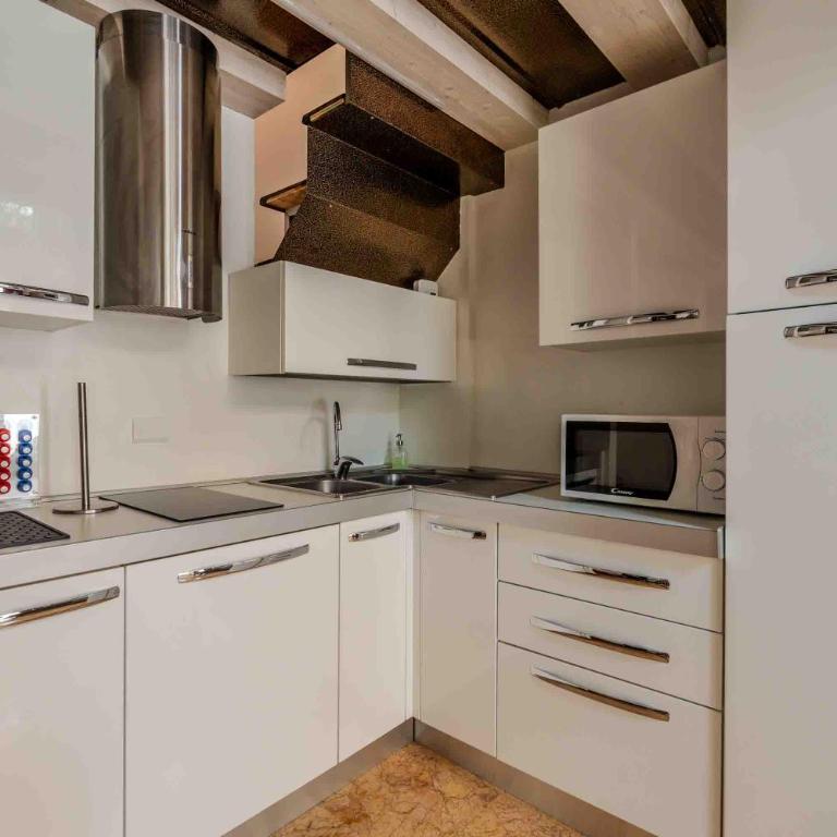 Loft Elegante in Centro Milano In zona Signorile - Davanti alla Metro - Appartamento con 2 Camere da Letto - 8