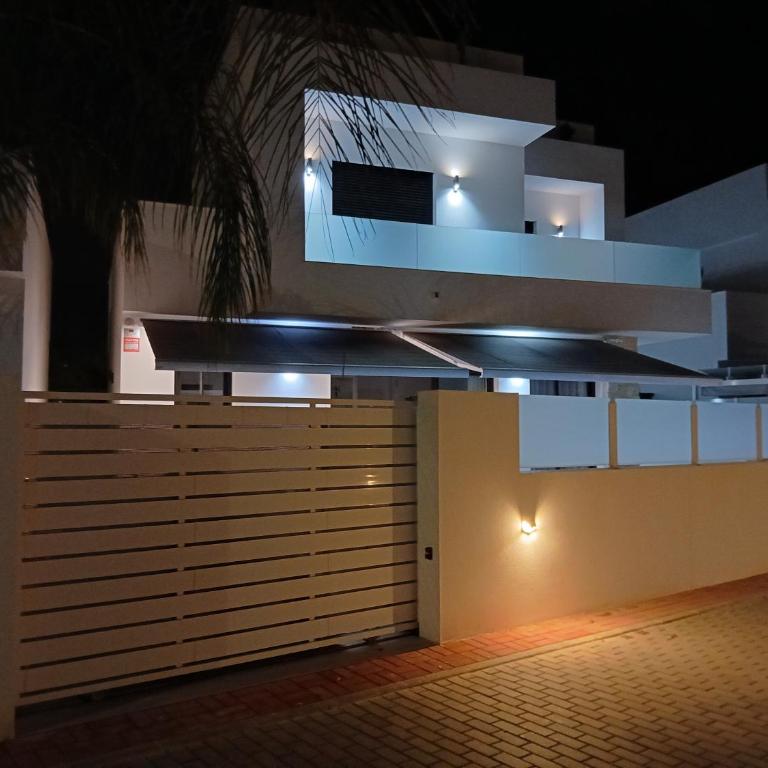 La Herrada 03187 Los Montesinos - Three-Bedroom Villa - 5