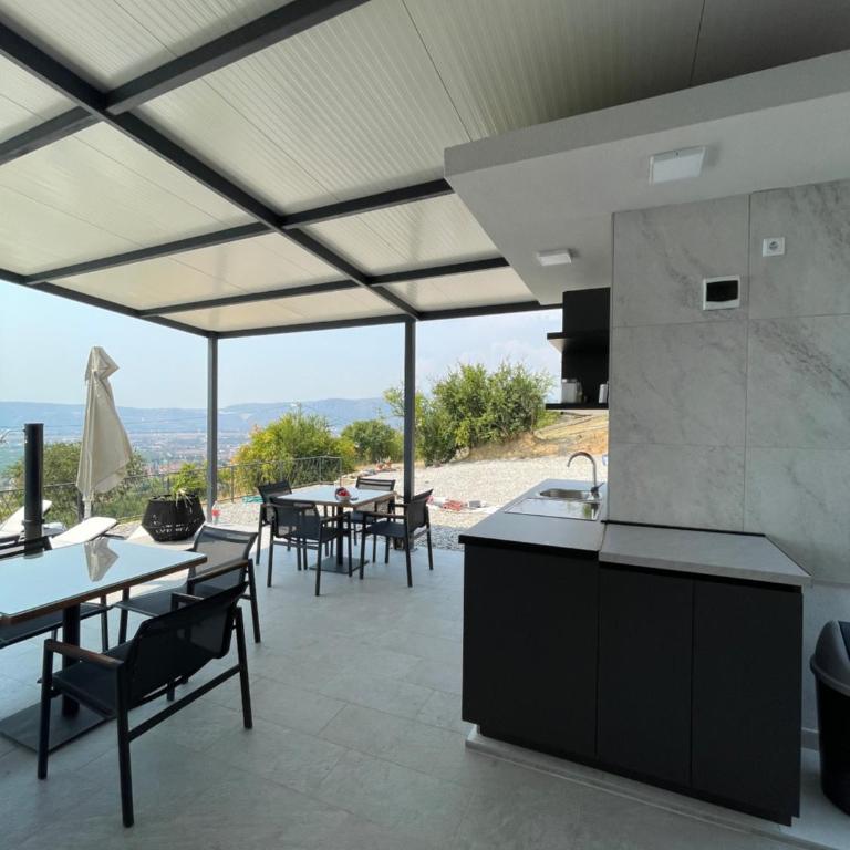 Villa La Vista - Three-Bedroom Villa - 12