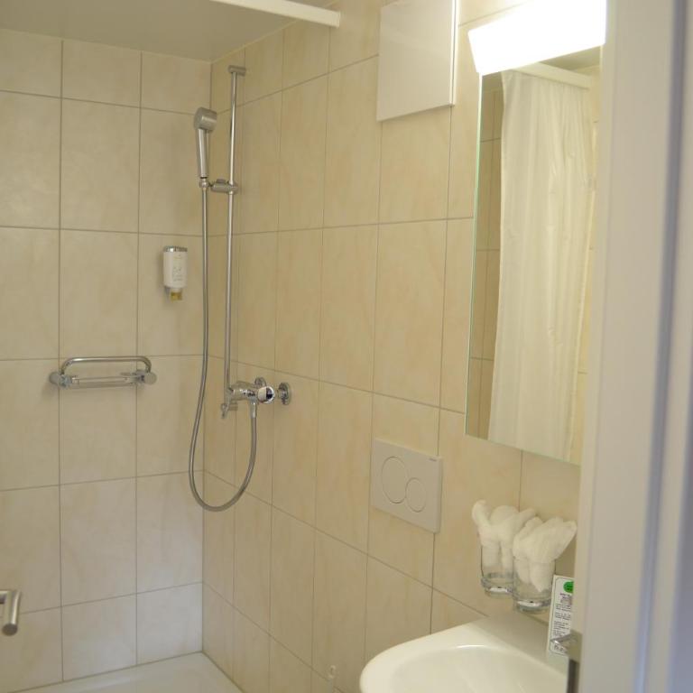 Hotel-Restaurant Bellevue - Economy Doppelzimmer - 1