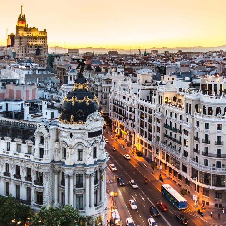 PRADO ATOCHA Apartaments - Superior Apartment with City View - 2