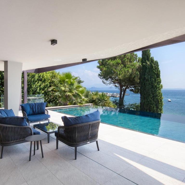 Villa Grace with Pool on the Lake - Villa Fronte Spiaggia - 30