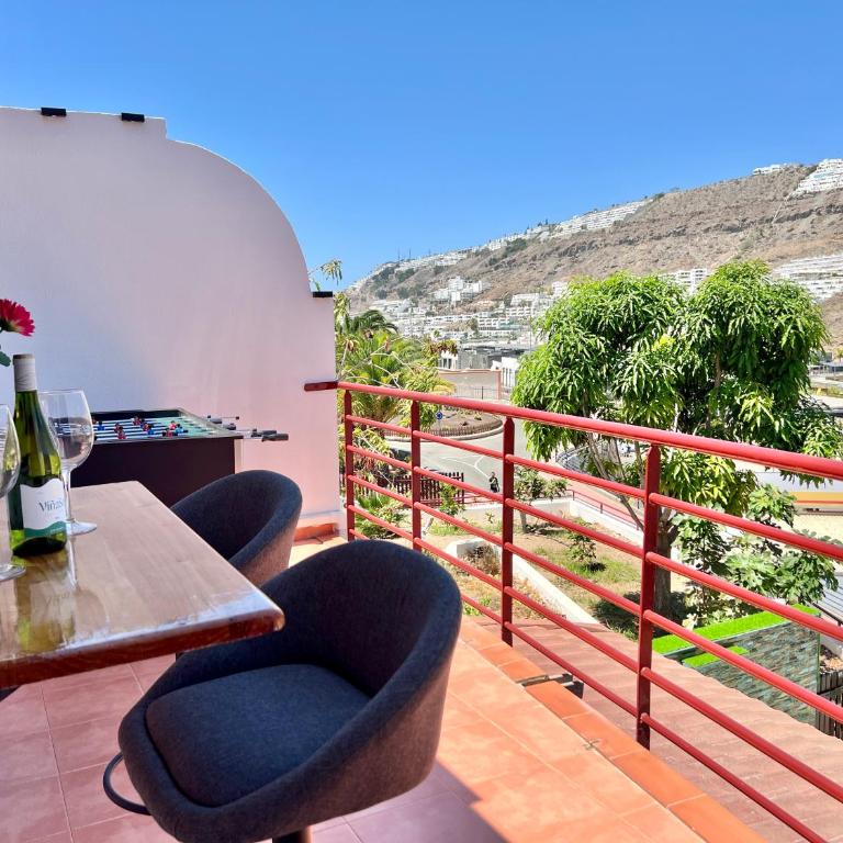 Villa Puerto Rico in front of the shopping center with private heated saltwater pool with jacuzzi function & arcade games OR St andard Villa Puerto Rico in front of the shopping center with private heated saltwater large jacuzzi No Pool& arcade games - Villa - 24